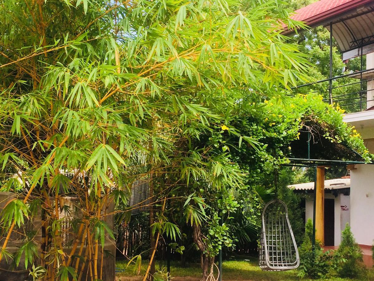 Thirumalai Park Hotel Nilaveli Exterior photo